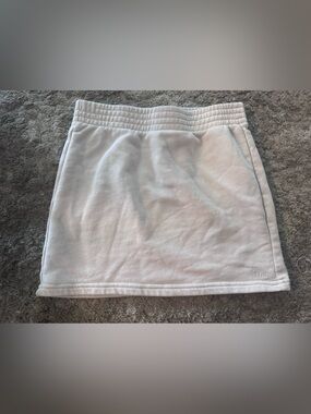 Tna by Aritzia Cozy Fleece Mini Skirt | White | Size 2XS